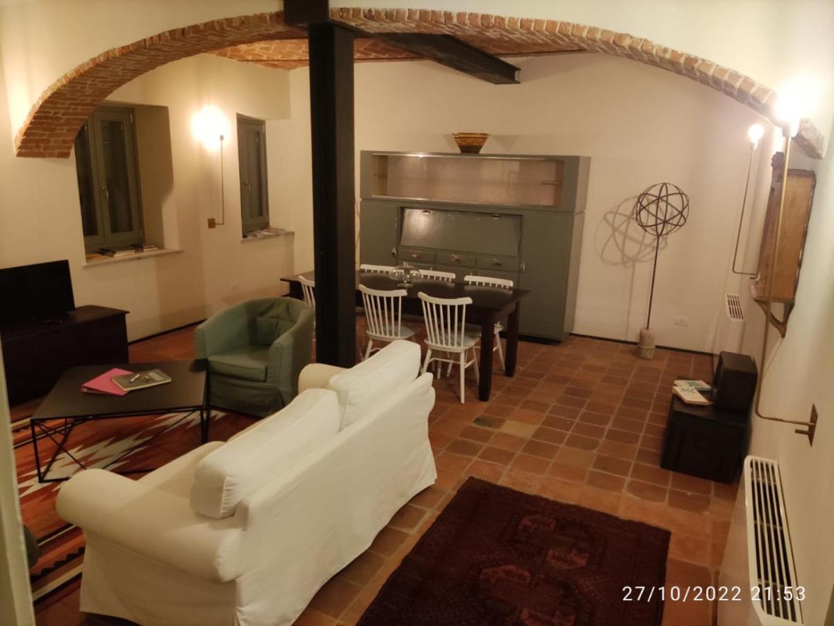 Appartamenti Presso Cascina La Melagrana Costigliole d'Asti Bagian luar foto