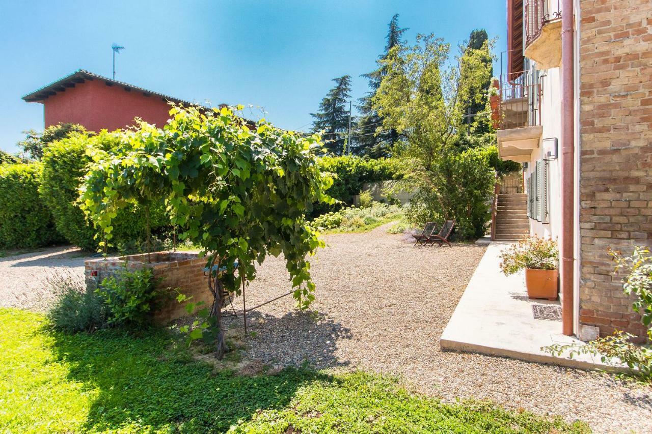 Appartamenti Presso Cascina La Melagrana Costigliole d'Asti Bagian luar foto
