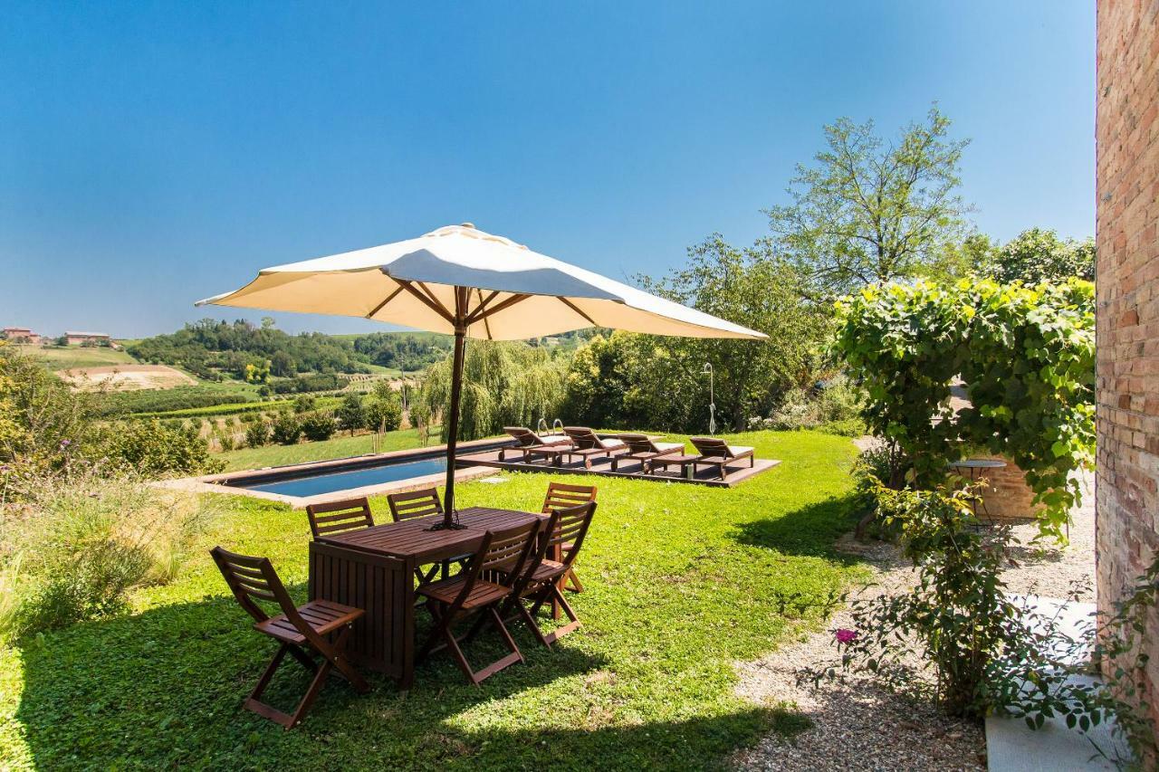 Appartamenti Presso Cascina La Melagrana Costigliole d'Asti Bagian luar foto